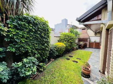 Casa de 4 ambientes en venta en Martínez