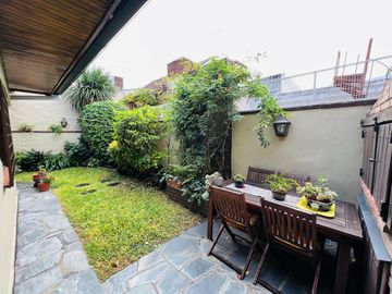 Casa de 4 ambientes en venta en Martínez