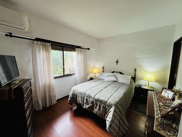 Casa de 4 ambientes en venta en Martínez