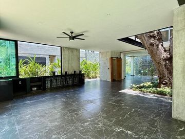 Hermosa Residencia en Venta en Condominio Privado Las Parotas Colima