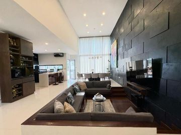 Casa Amueblada en Venta en Fraccionamiento Las Palmas, Medellín, Veracruz.