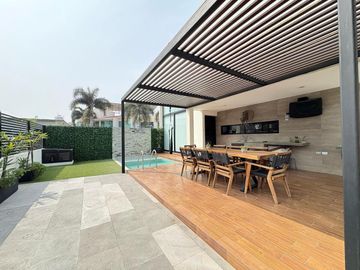 Casa Amueblada en Venta en Fraccionamiento Las Palmas, Medellín, Veracruz.