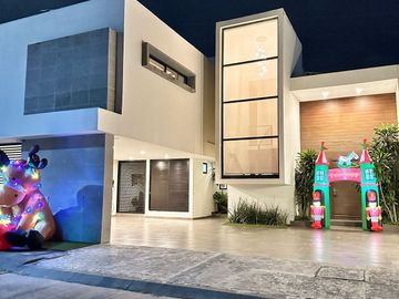 Casa Amueblada en Venta en Fraccionamiento Las Palmas, Medellín, Veracruz.