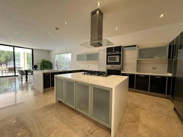 Venta Casa Balvanera country club con vista .2