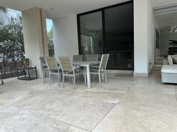 Venta Casa Balvanera country club con vista .2