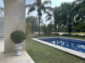 Venta Casa Balvanera country club con vista .2