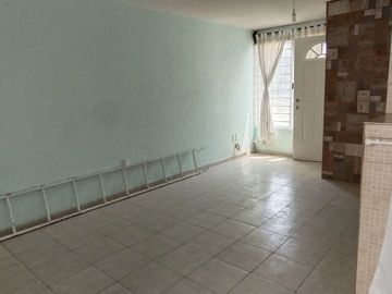 Casa en venta en condominio con vigilancia las 24hrs, Emiliano Zapata