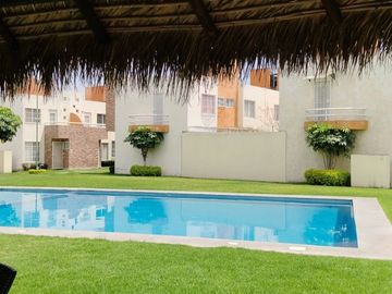 Casa en venta en condominio con vigilancia las 24hrs, Emiliano Zapata