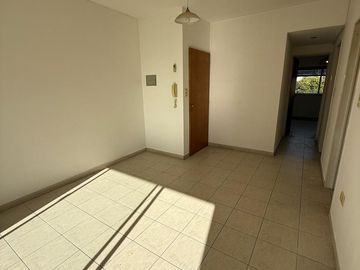 Departamento de 1 dormitorio en Alquiler 50 e/ 2 y 3