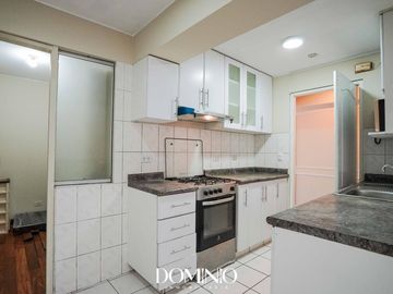 Departamento con terraza en 1er piso elevado a pasos del Pentagonito