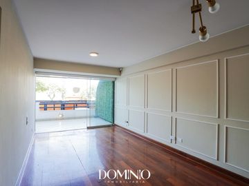 Departamento con terraza en 1er piso elevado a pasos del Pentagonito