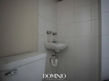 Departamento con terraza en 1er piso elevado a pasos del Pentagonito
