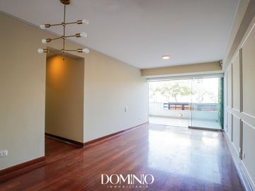 Departamento con terraza en 1er piso elevado a pasos del Pentagonito