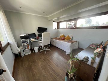 Casa en venta en LA REINA