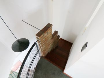 DUPLEX 3 AMB C/ PATIO Y COCHERA - VENTA/ SAN TELMO