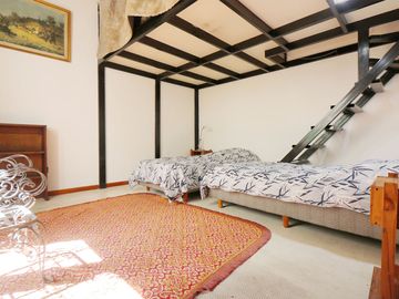 DUPLEX 3 AMB C/ PATIO Y COCHERA - VENTA/ SAN TELMO