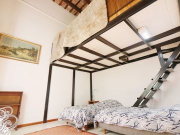 DUPLEX 3 AMB C/ PATIO Y COCHERA - VENTA/ SAN TELMO