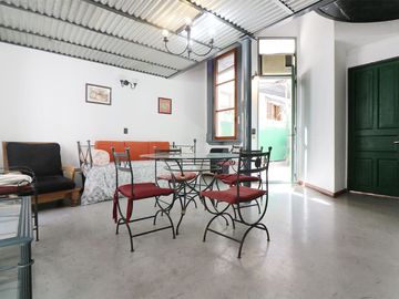 DUPLEX 3 AMB C/ PATIO Y COCHERA - VENTA/ SAN TELMO