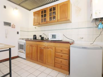DUPLEX 3 AMB C/ PATIO Y COCHERA - VENTA/ SAN TELMO
