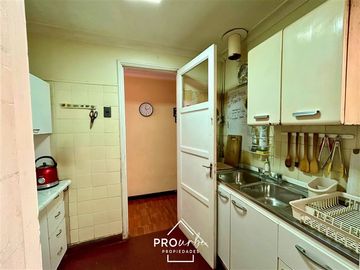 Local Comercial en Venta en Casa Uso Comercial Con Gran Terreno, a Pasos de Metro, La Reina