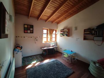Casa en Venta en Via Regina / Monseñor Edwards