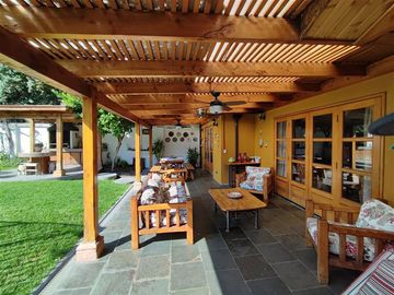 Casa en Venta en Via Regina / Monseñor Edwards