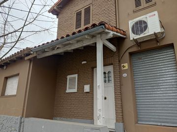 Venta Casa 7 amb. San Isidro tribunales. 255m2