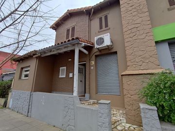 Venta Casa 7 amb. San Isidro tribunales. 255m2