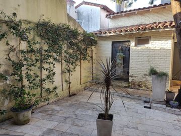 Venta Casa 7 amb. San Isidro tribunales. 255m2