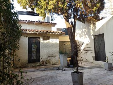 Venta Casa 7 amb. San Isidro tribunales. 255m2