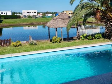 Venta Casa a la Laguna Santa Isabel 1 Maschwitz