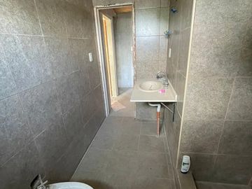 VENTA CASA 4 AMB, GARIN, APTA CREDITO 70.000 USD