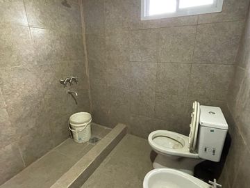VENTA CASA 4 AMB, GARIN, APTA CREDITO 70.000 USD