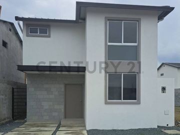 Venta Casa de Estreno en Urbanización Amalfi, Vía La Aurora E.Jor