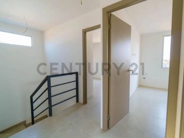 Venta Casa de Estreno en Urbanización Amalfi, Vía La Aurora E.Jor