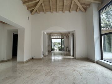 Casa en condominio en venta en San Bartolo Ameyalco