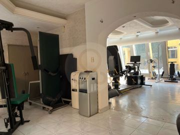 Casa uso de suelo en venta en Toriello Guerra