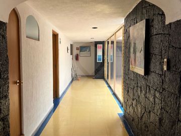Casa uso de suelo en venta en Toriello Guerra