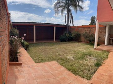Venta de casa salida Quiroga