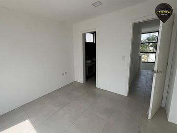 Casa de venta en Urb. La Costa- Samborondon – código:21704