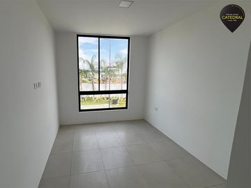 Casa de venta en Urb. La Costa- Samborondon – código:21704