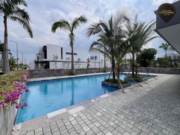 Casa de venta en Urb. La Costa- Samborondon – código:21704