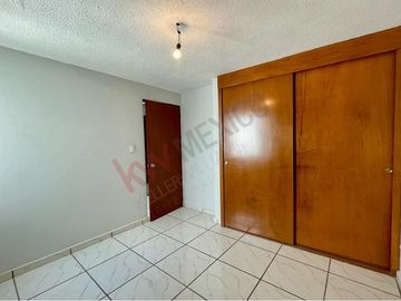 DEPARTAMENTO EN VENTA EN COL. PORTALES SUR, SUPER UBICADO