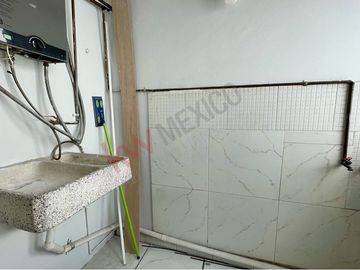 DEPARTAMENTO EN VENTA EN COL. PORTALES SUR, SUPER UBICADO