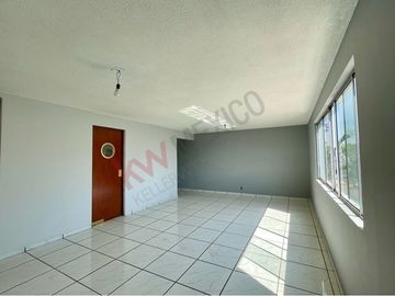 DEPARTAMENTO EN VENTA EN COL. PORTALES SUR, SUPER UBICADO
