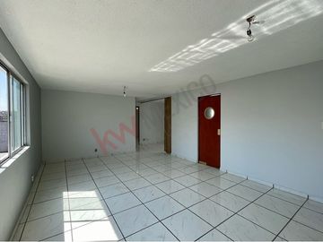 DEPARTAMENTO EN VENTA EN COL. PORTALES SUR, SUPER UBICADO