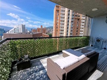 Elegante Penthouse Duplex Sector Poblado Los Parra en Venta