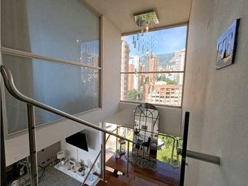 Elegante Penthouse Duplex Sector Poblado Los Parra en Venta