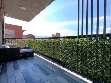 Elegante Penthouse Duplex Sector Poblado Los Parra en Venta