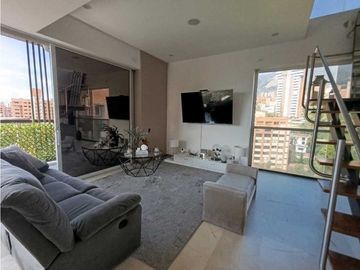 Elegante Penthouse Duplex Sector Poblado Los Parra en Venta